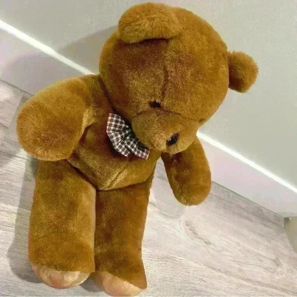 Vintage 1985 Stuffed Teddy Bear Plush Love Land Windsor Toys Bow Tie Large 18” - Picture 5 of 7